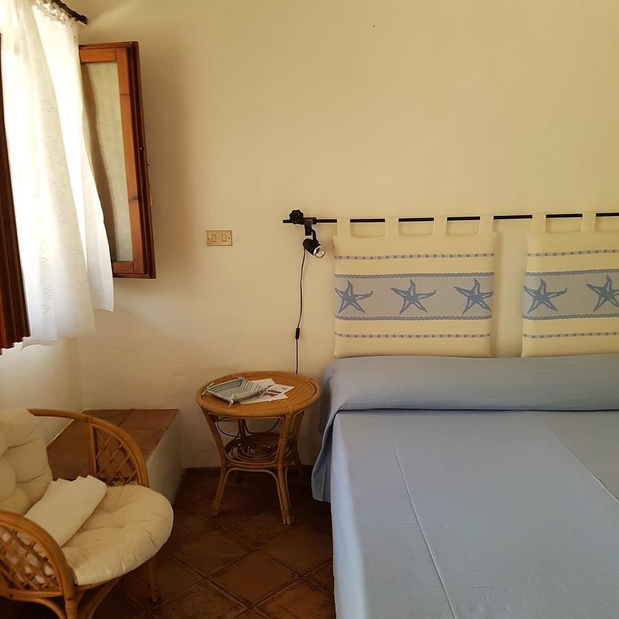 B&B Le Corti Di Aloa San Pantaleo Exterior foto